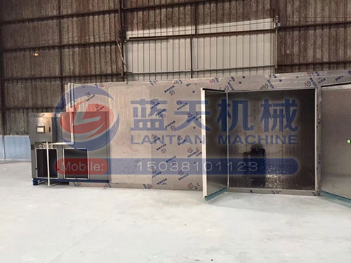 云南空氣能熱泵烘干機(jī)安裝現(xiàn)場